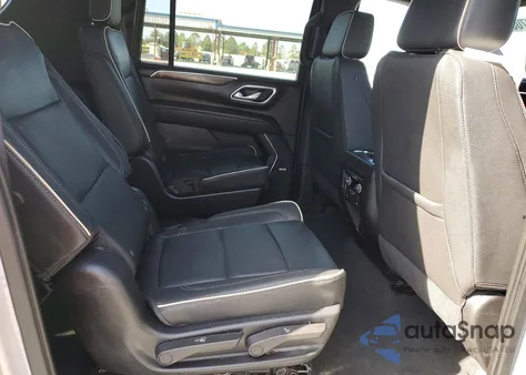 2022 Chevrolet Suburban K1500 Lt z USA, uszkodzony, nr VIN 1GNSKCKD9NR243742